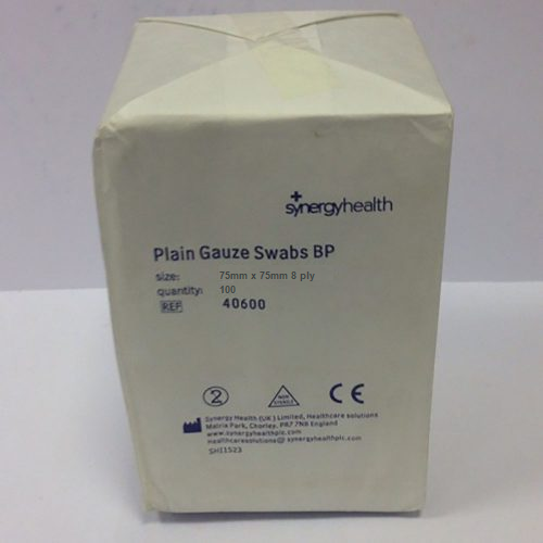 Synergy Health Non Sterile Gauze Swabs 7.5cm x 7.5cm 8ply - Pack of 100 (Ref: 40600)